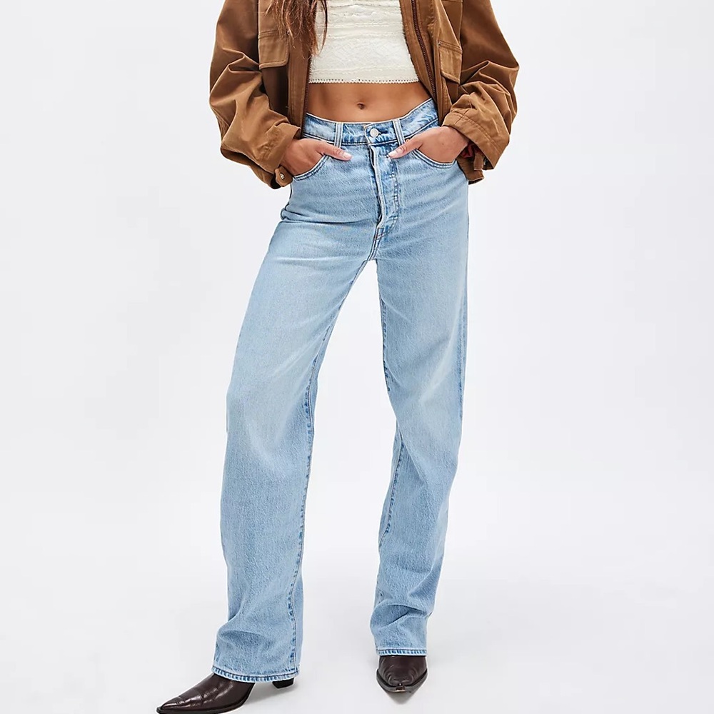 Levi’s ribcage straight leg